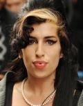 UPDATE: Cântareaţa Amy Winehouse, ucisă de droguri!