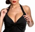 6 trucuri pentru un decolteu sexy